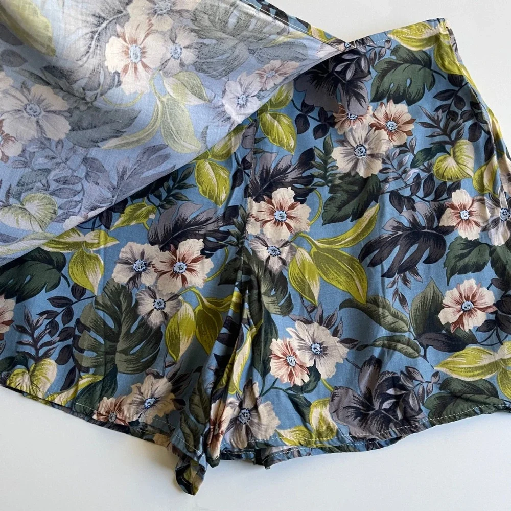 Jonathan Martin‎ Wrap Around Shorts Kids L Blue Floral Tropical Vintage Hawaiian